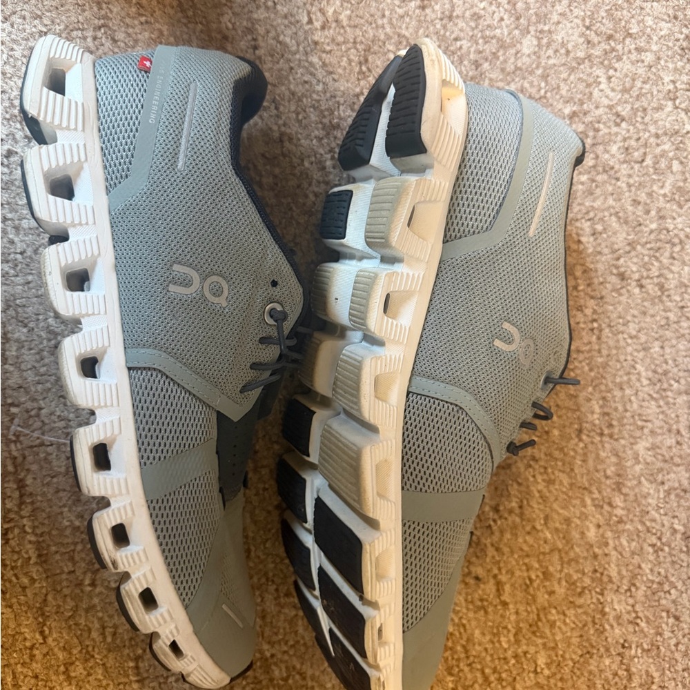 Women’s oncloud 5 running sneakers